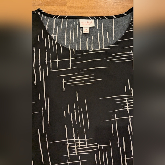 Isabel Maternity Blouse in Black and White Geometric Print in M - Picture 3 of 5